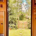 Eco-luxury Tiny House I Digital Detox I Badesee 別荘